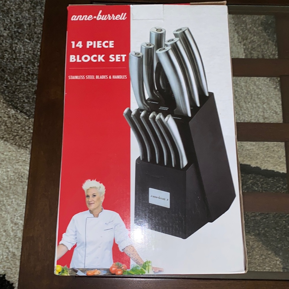 Anne Burrell knife block set